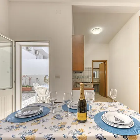 Domus Rosi Lido Conchiglia