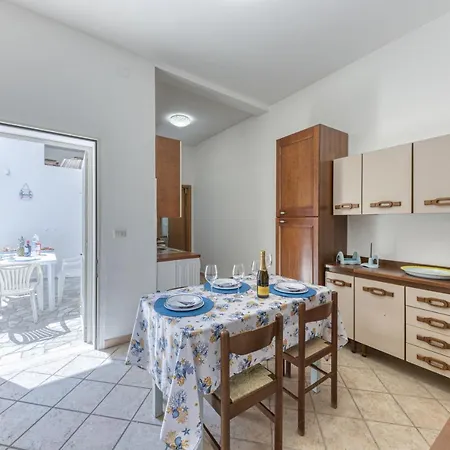 Domus Rosi Апартаменты *